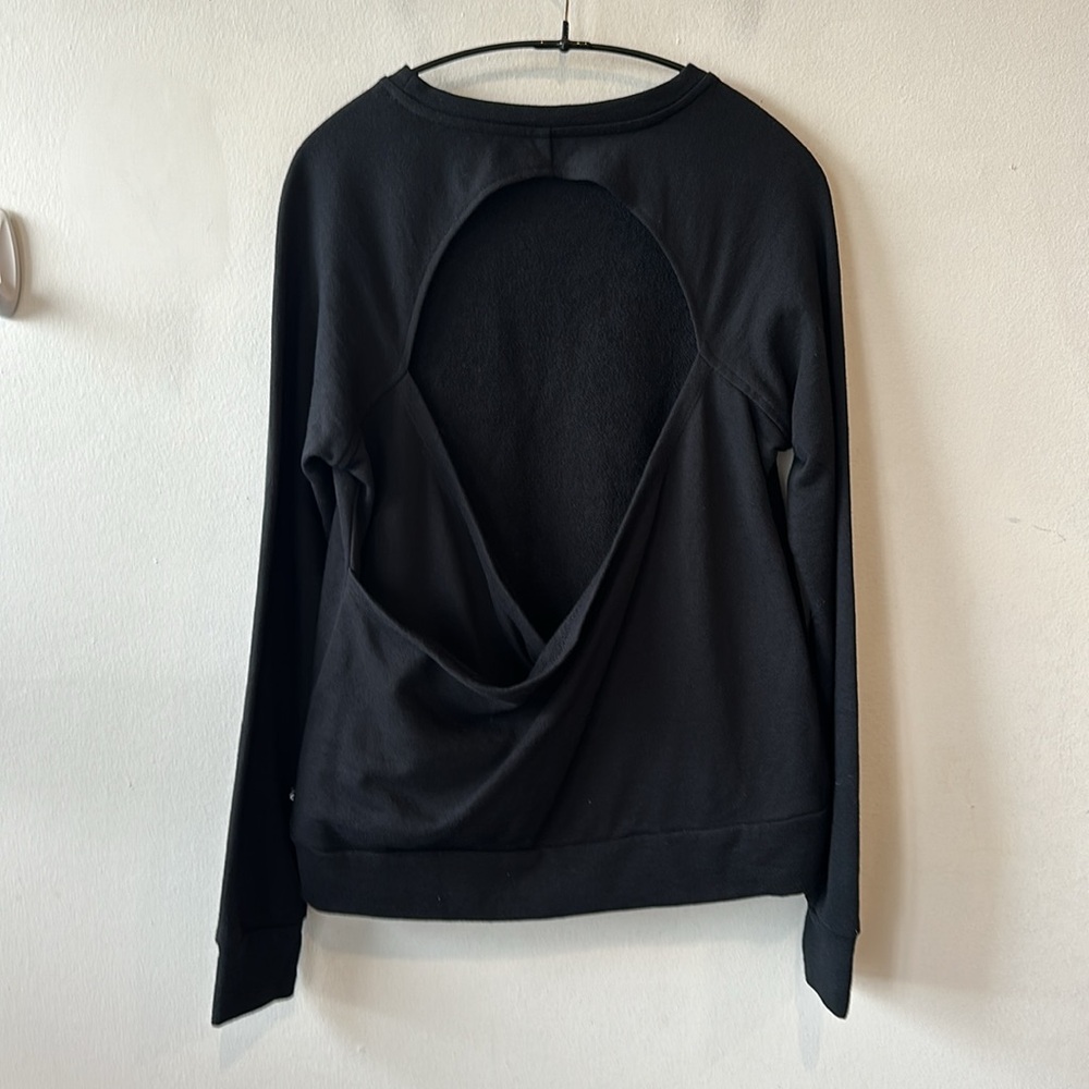 Fabletics Blk Crewneck Open Back Xs #1201 - image 4